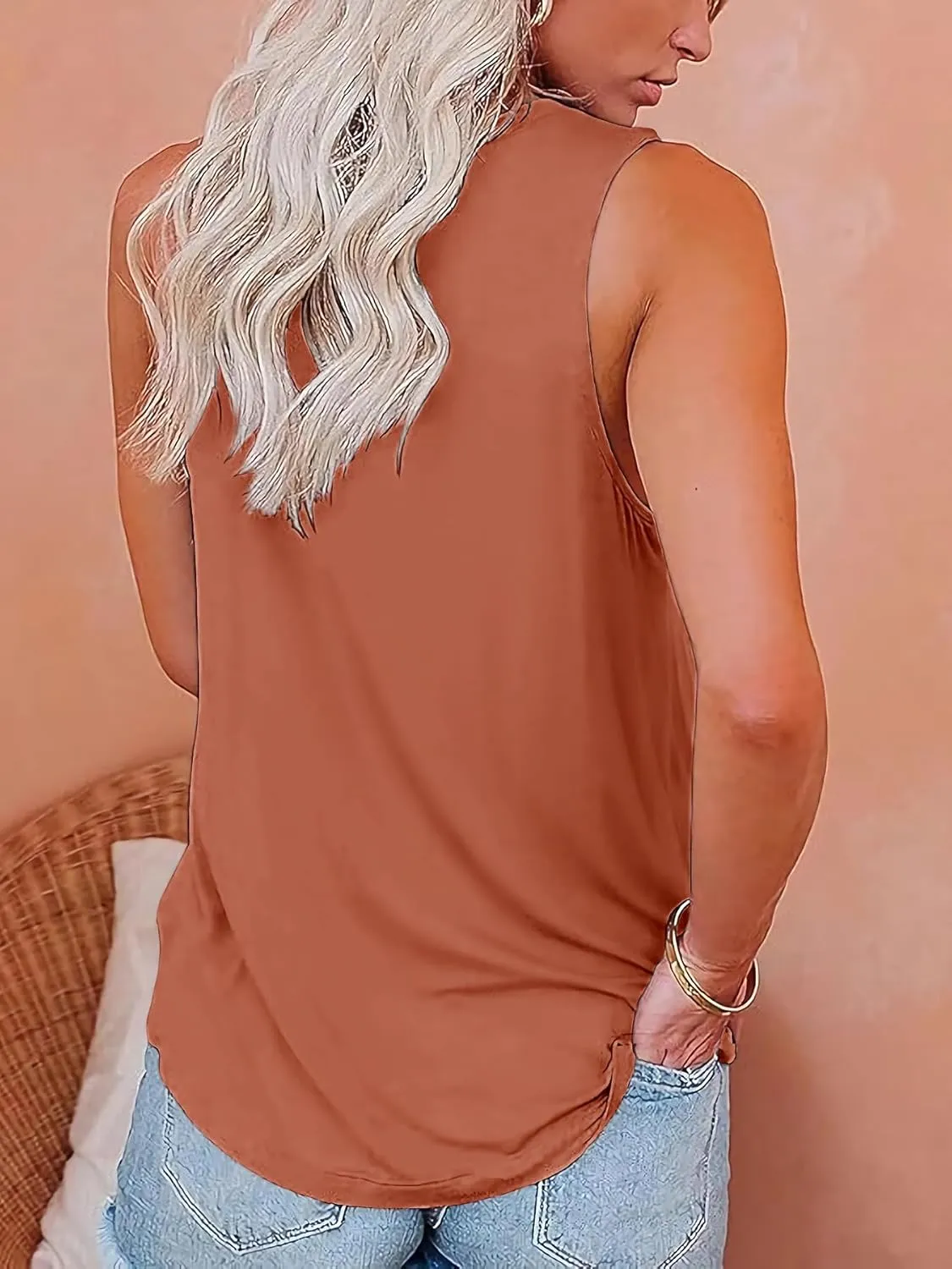 3/5 Pack Womens Tank Tops 2025 Summer Beach Vacation Fashion Outfits Crew Neck Sleeveless Loose Fit Casual Shirts Clothes