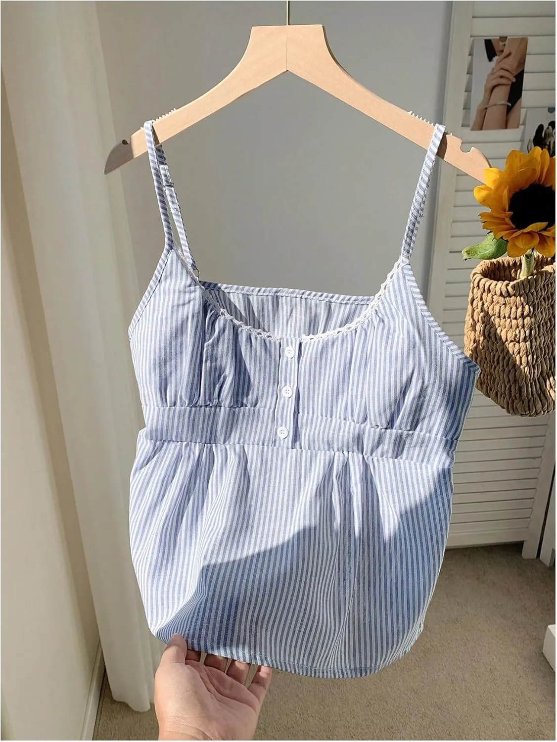 Floerns Women's Cute Striped Spaghetti Strap Camisole Tops Button Flared Hem Cami Top