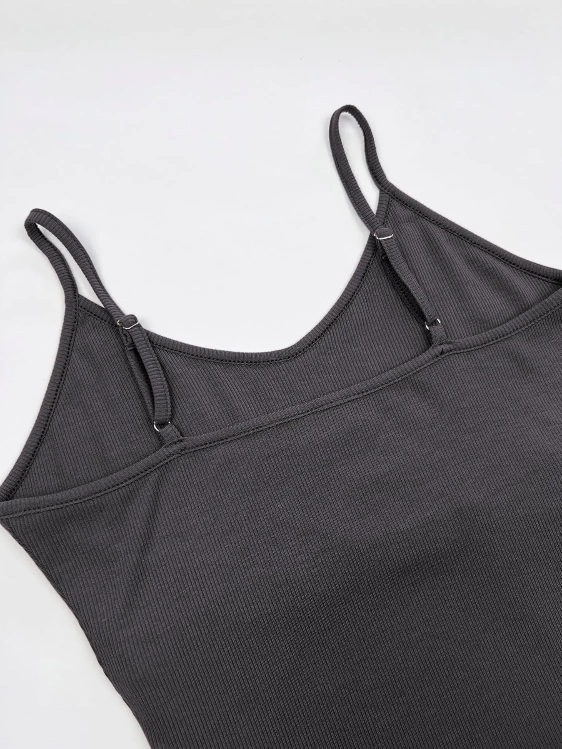 iGENJUN Tank Tops for Women 2025 Built in Shelf Bra Spaghetti Strap Summer Camisole U Neck Slim Fit Ribbed Sleeveless