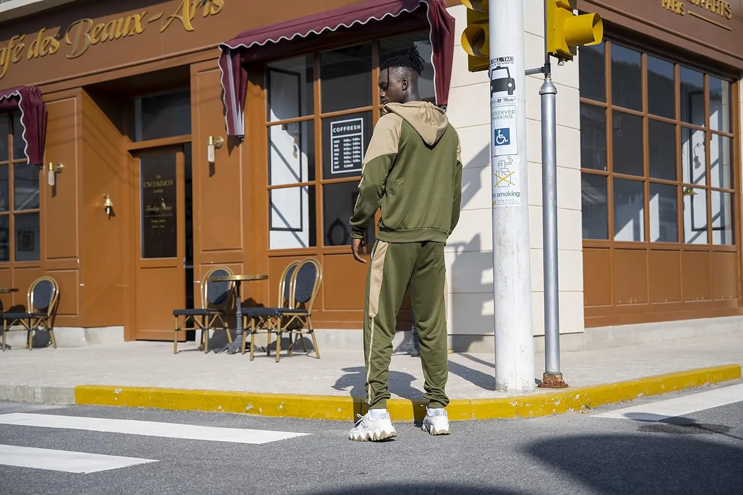 MANTORS Men's Hooded Athletic Tracksuit Casual 2 Pieces Suits Color Block Hoodies and Sweatpants Set